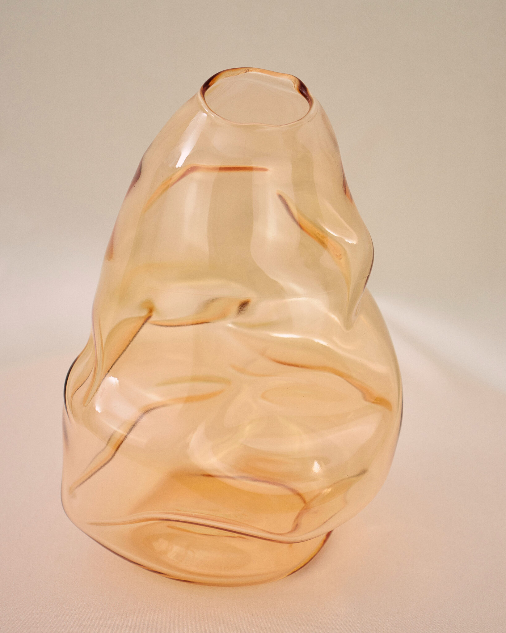 ben jor glass vase amber nathalie schreckenberg muy frágil
