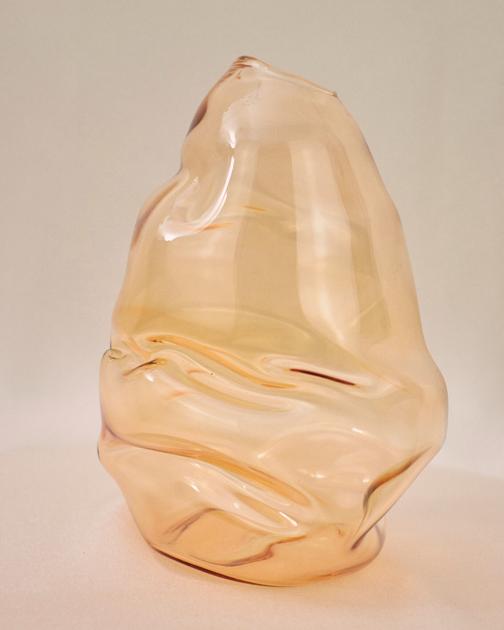 ben jor glass vase amber nathalie schreckenberg muy frágil