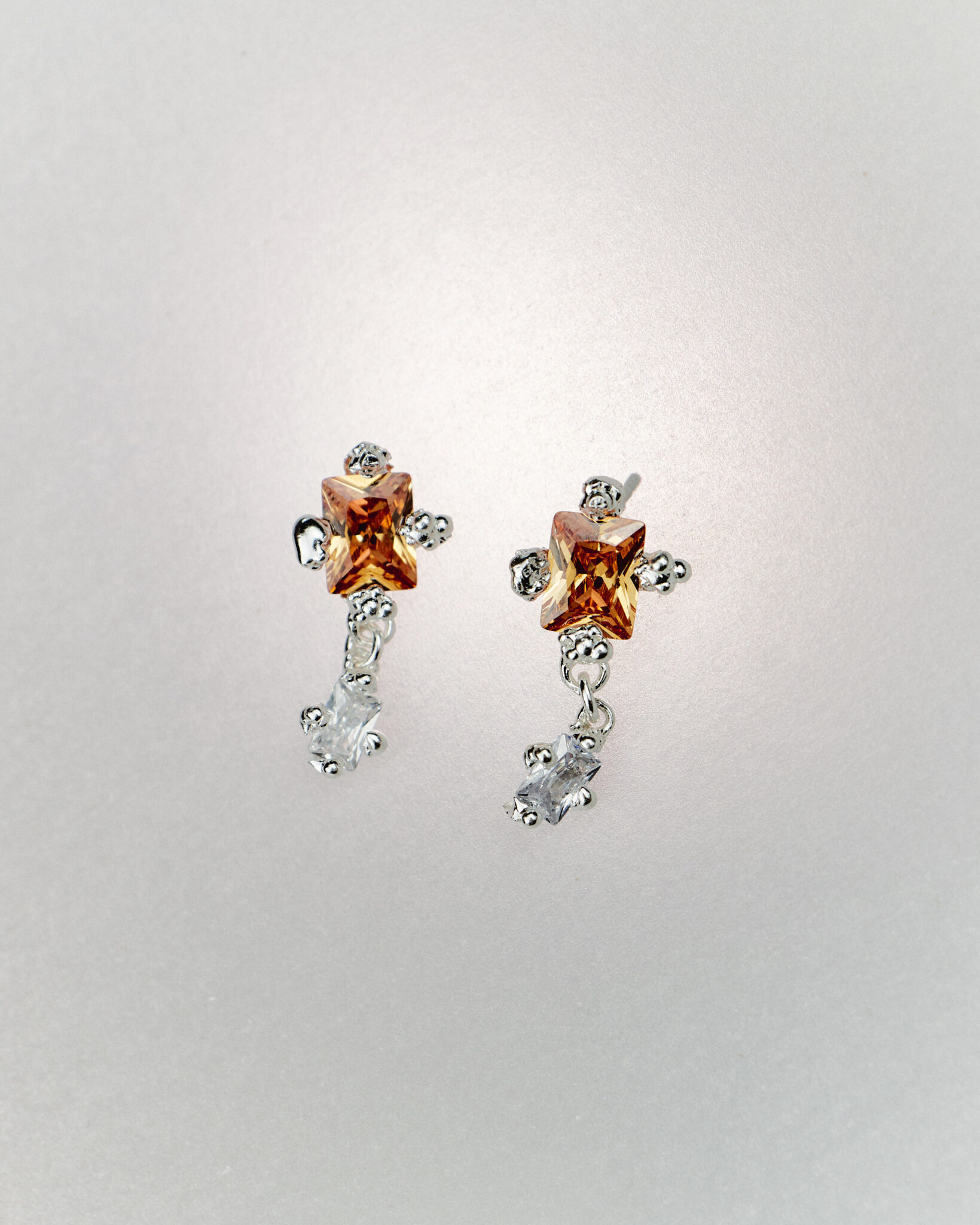 awake silver earrings orange white sofía rocha muy frágil