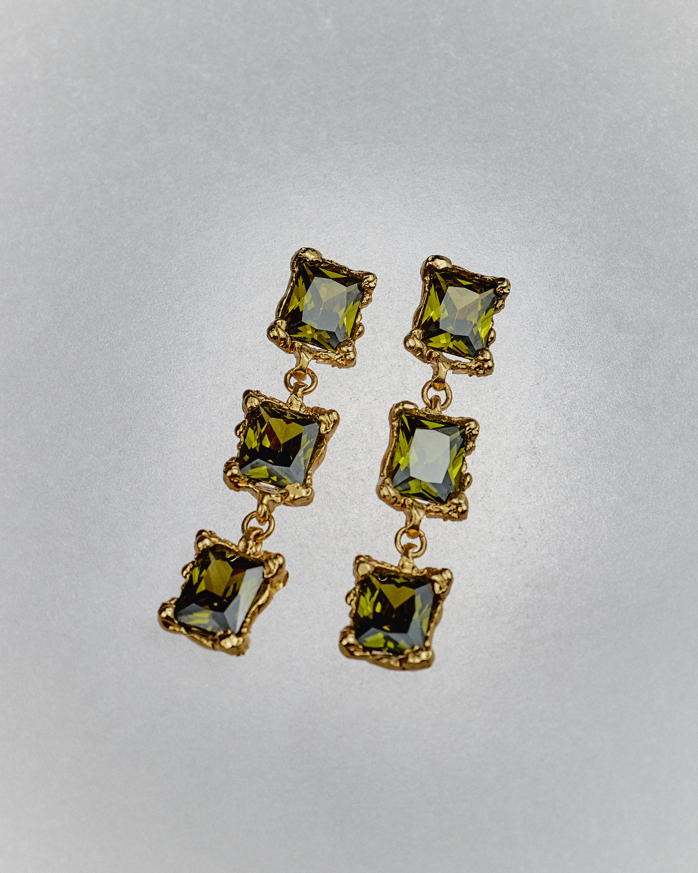 Gruta golden earrings