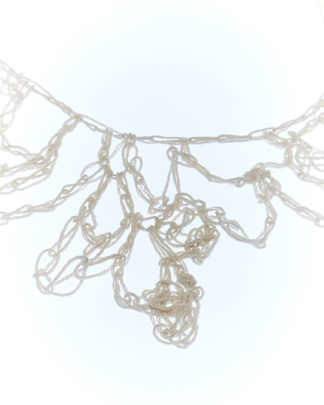 BONE LINEN necklace