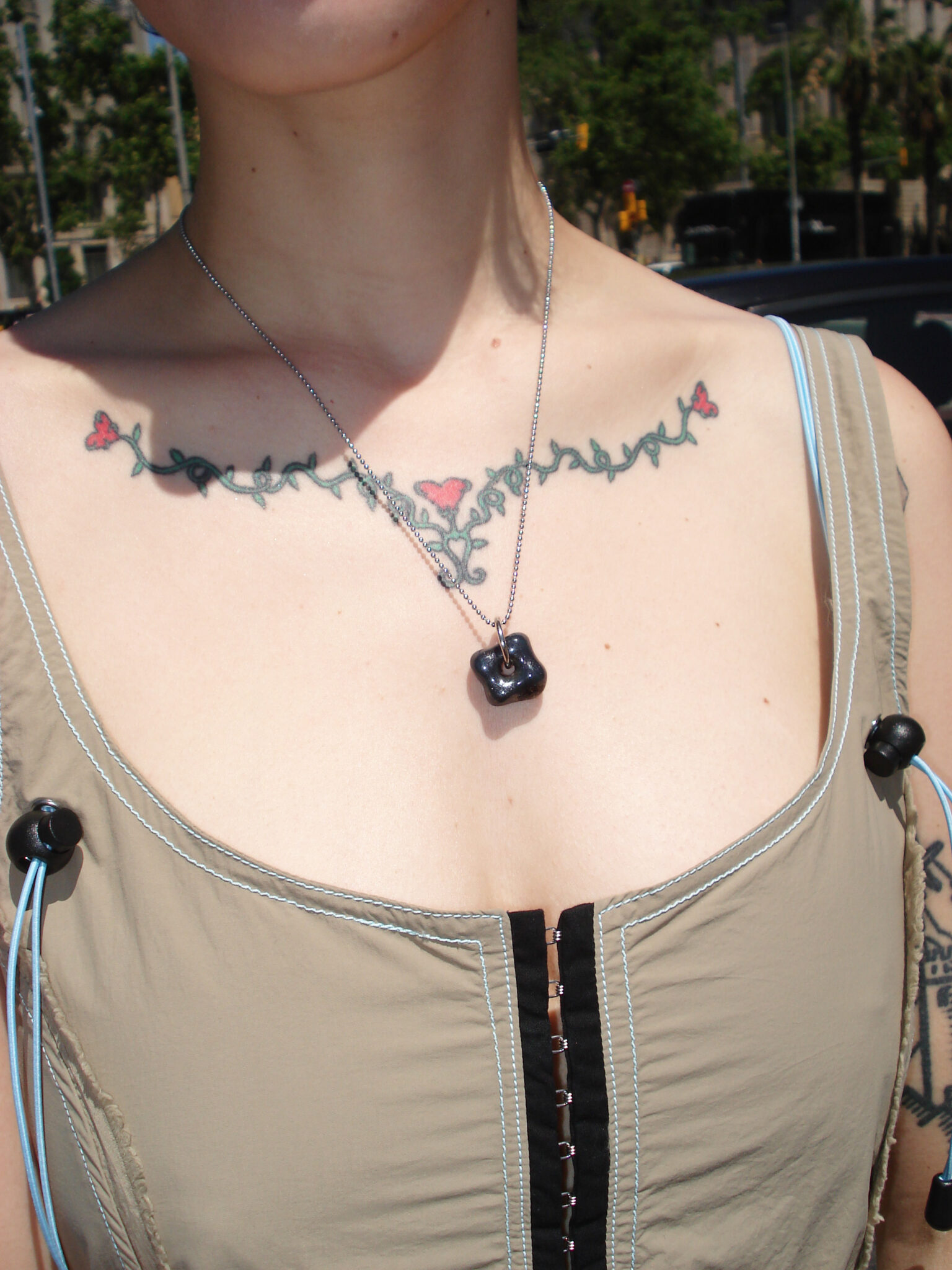 shiny dark blue haba pendant