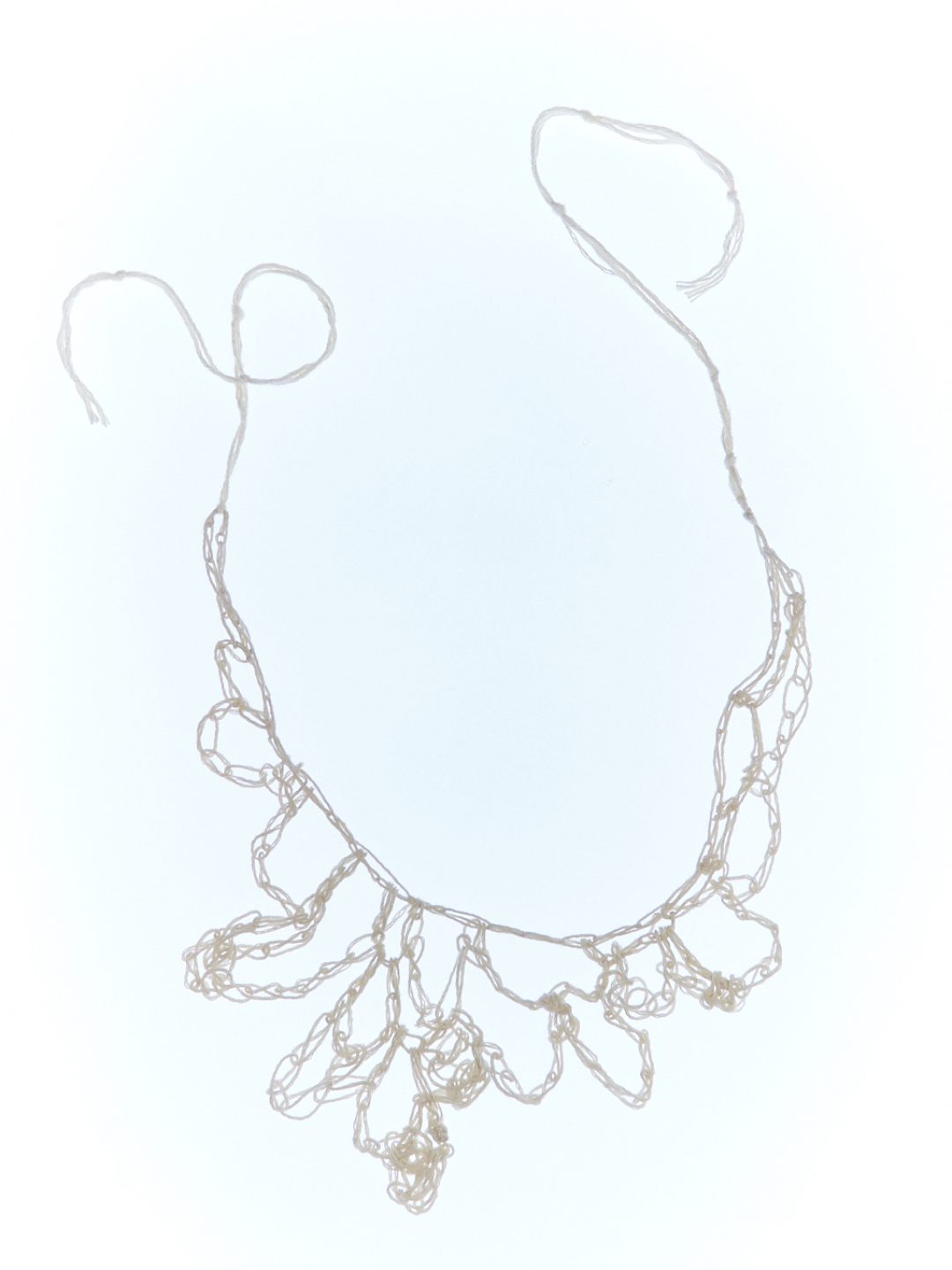 BONE LINEN necklace
