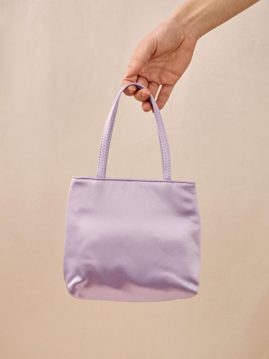 little silk bag lilac hai muy frágil