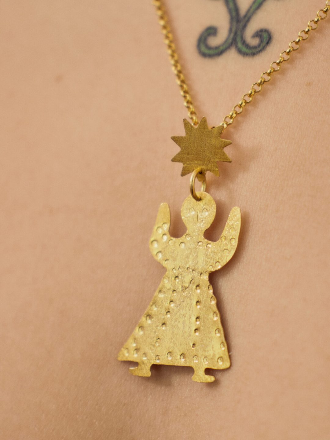 tête de soleil pendant après ski muy frágil