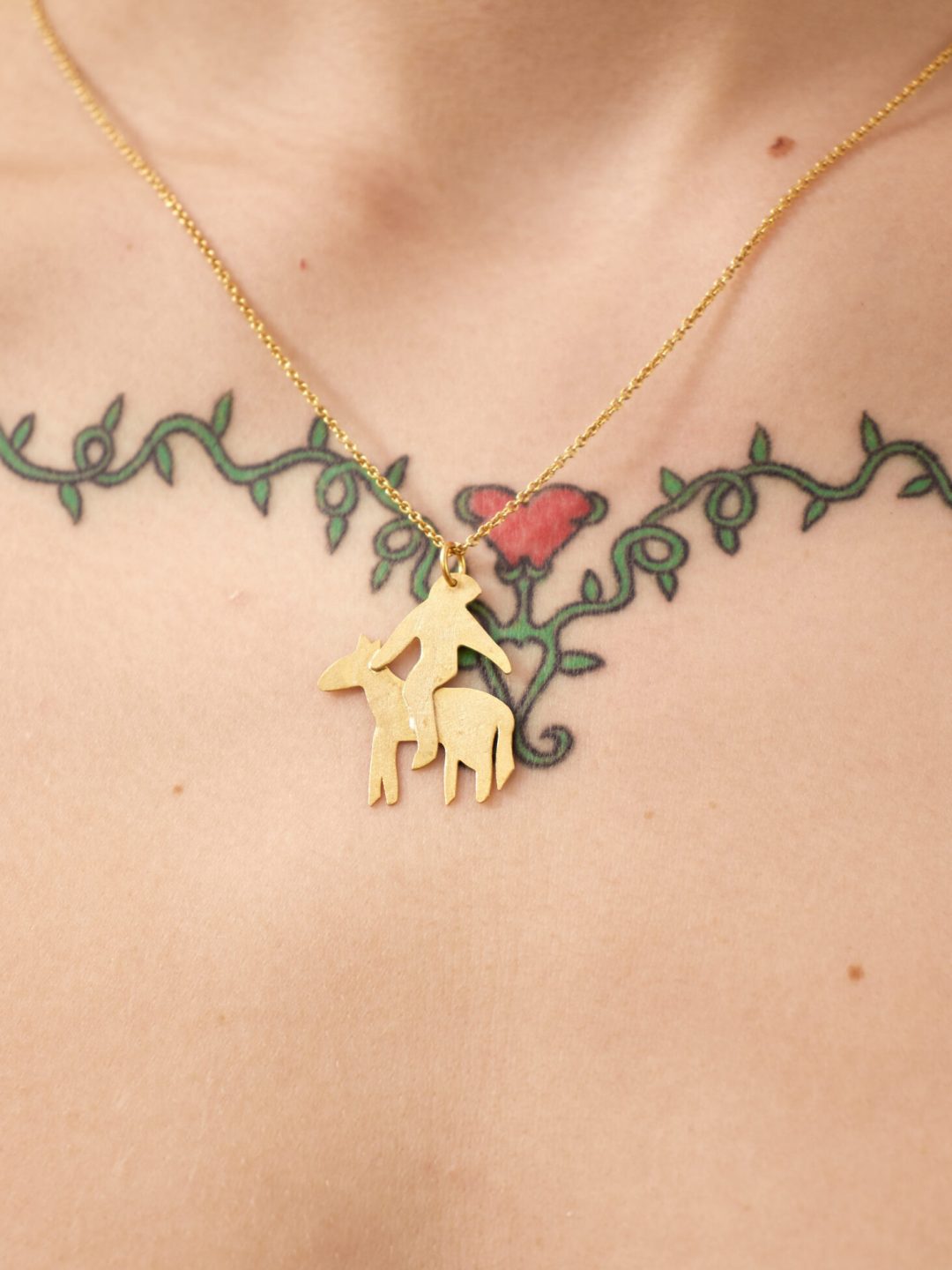 jinete b necklace après ski muy frágil