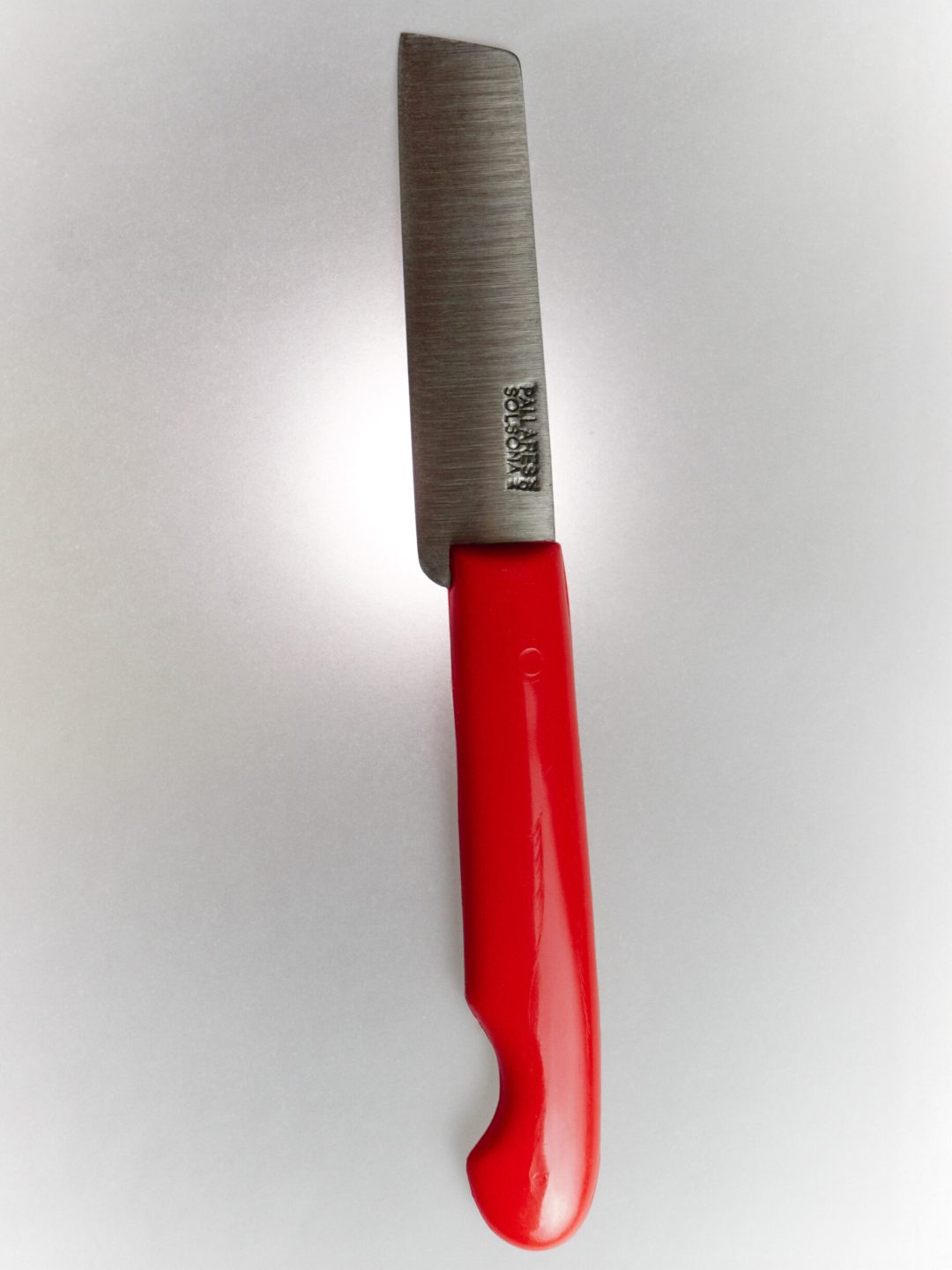 pallarès red knife plastic muy frágil