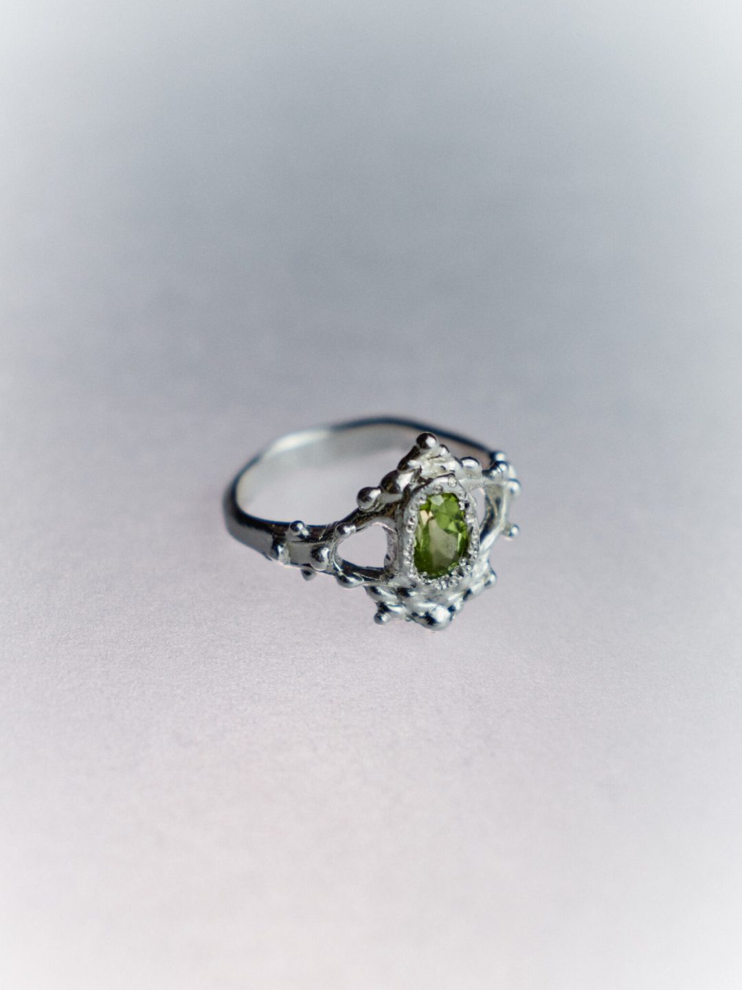 sol de mar silver ring apple green sofía rocha muy frágil