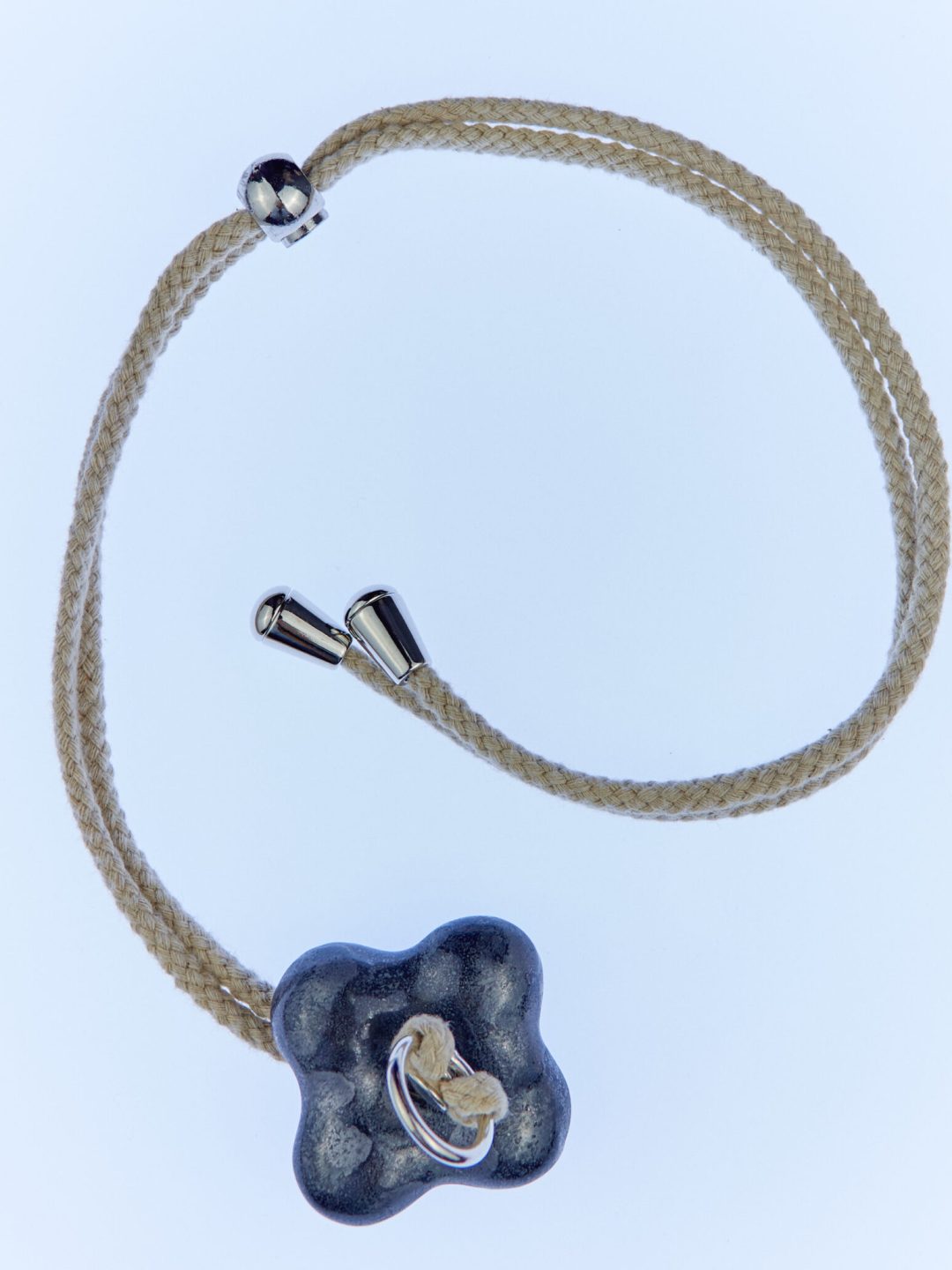 graffito amuleto h05 muy frágil