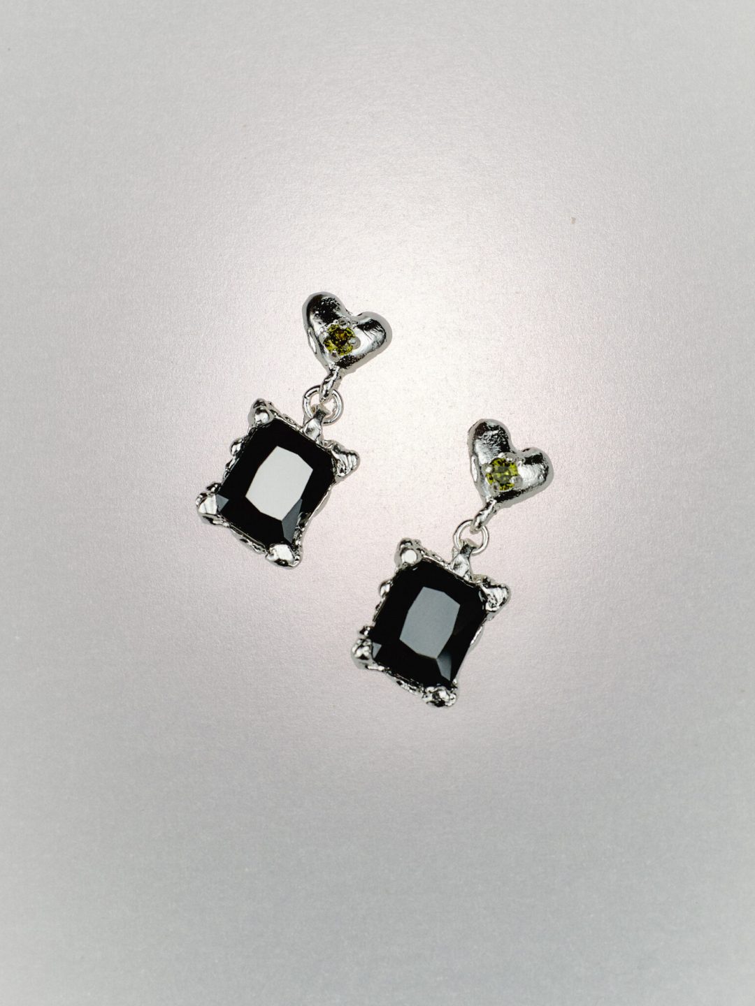 maga silver earrings black olive green sofia rocha muy frágil