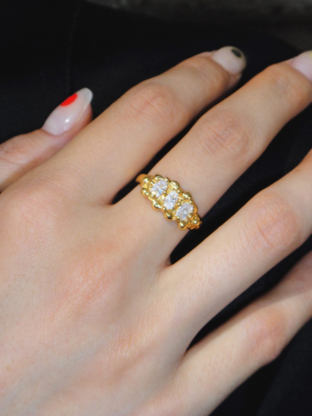 blossom ring golden white sofía rocha muy frágil