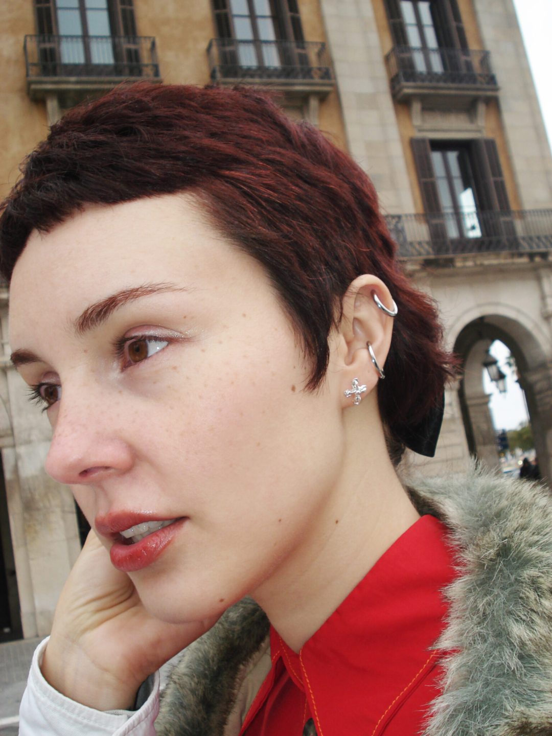 cruz silver studs sofía rocha muy frágil