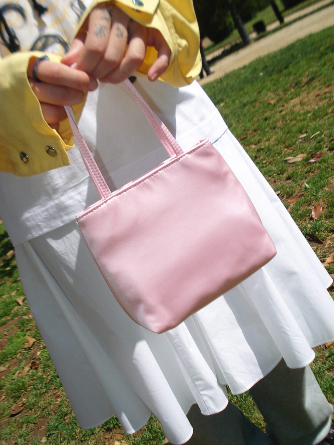 little silk bag light pink hai muy frágil