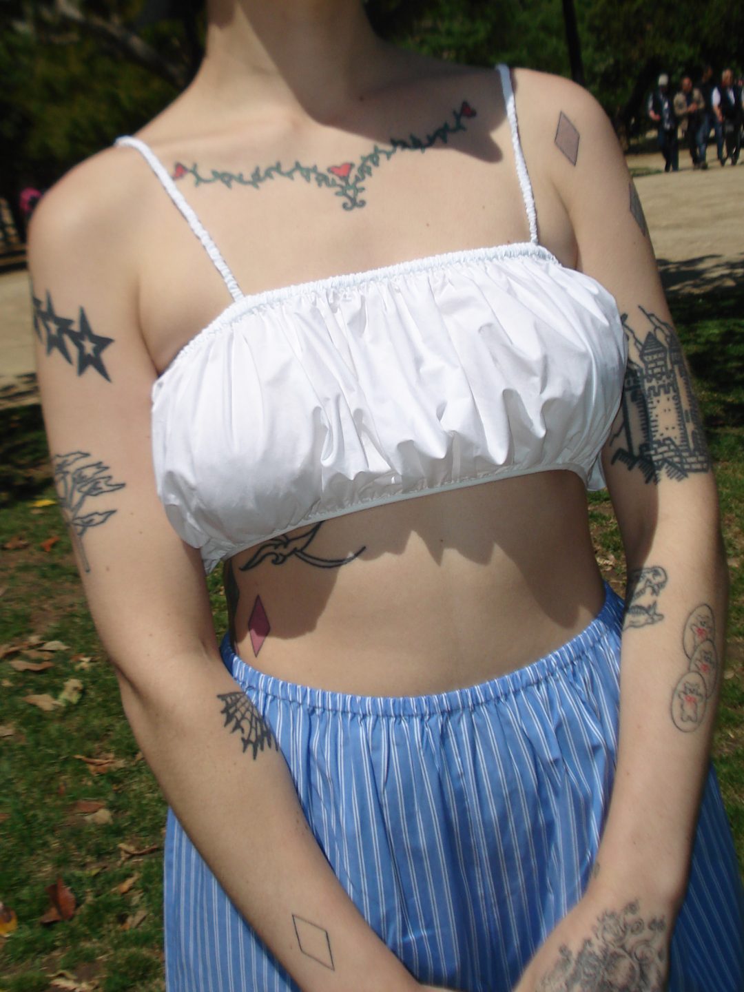 marlowe top white hai muy frágil