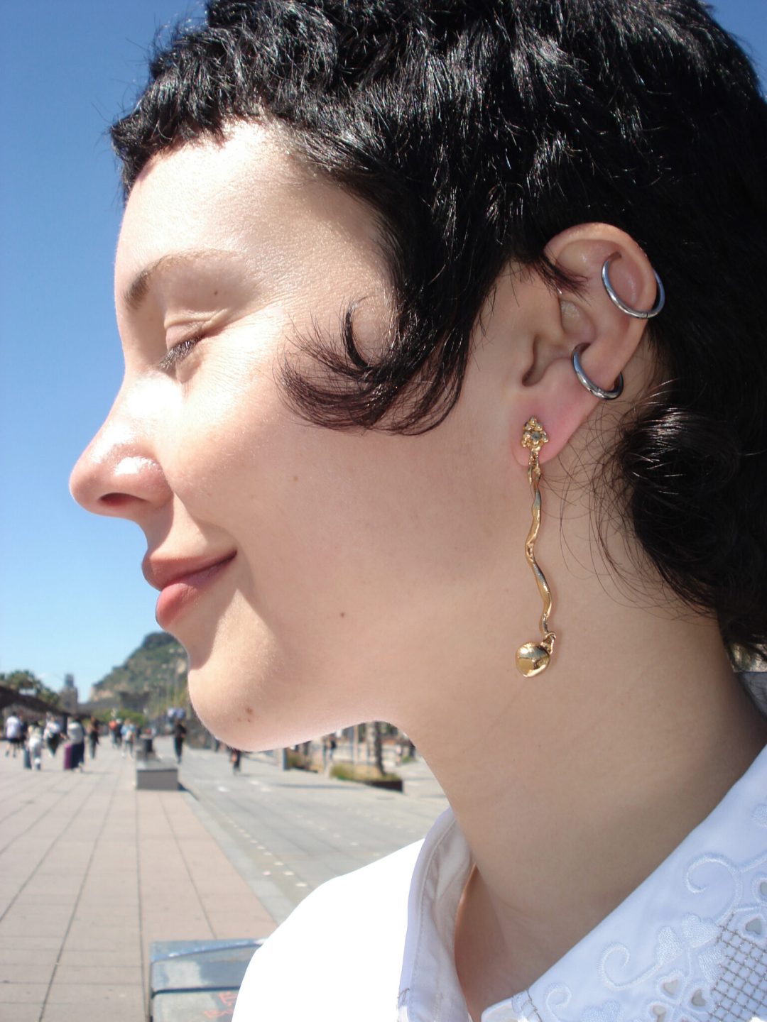 Drop Golden earrings sofía rocha muy frágil