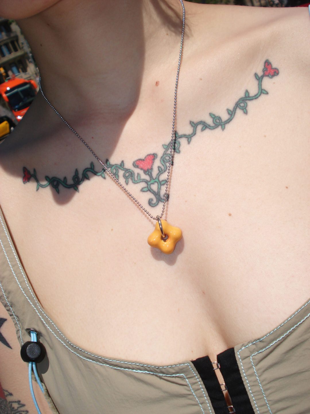 ORANGE HABA pendant